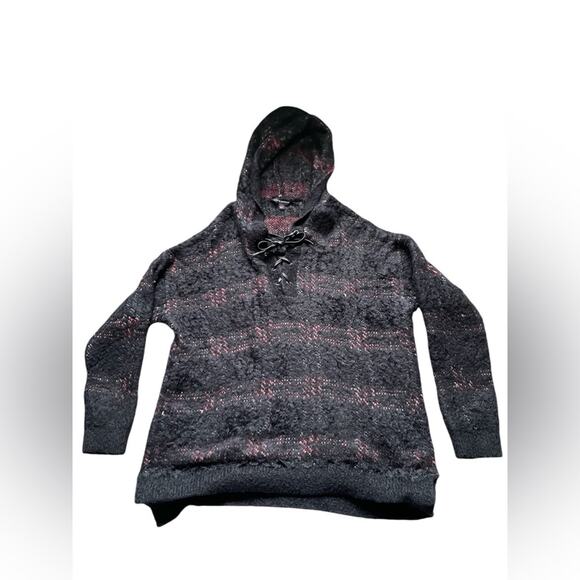 Rock and Republic Women’s/Teen Girl Rock and Republic Pull Over XL Sweatshirt - Picture 1 of 7